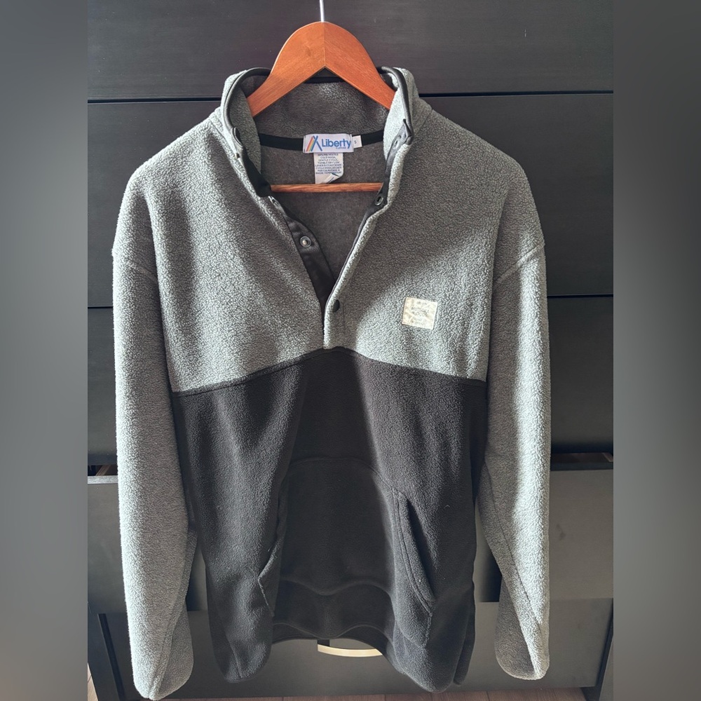 Muskoka Woods liberty Two-Tone Gray and Dark Gray Zip-Front Fleece Pullover